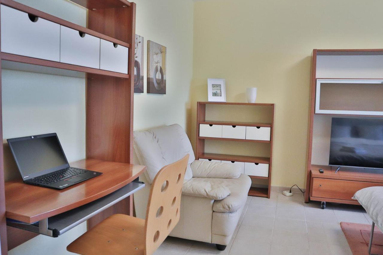Oak Apartment - Piata Victoriei ブカレスト エクステリア 写真