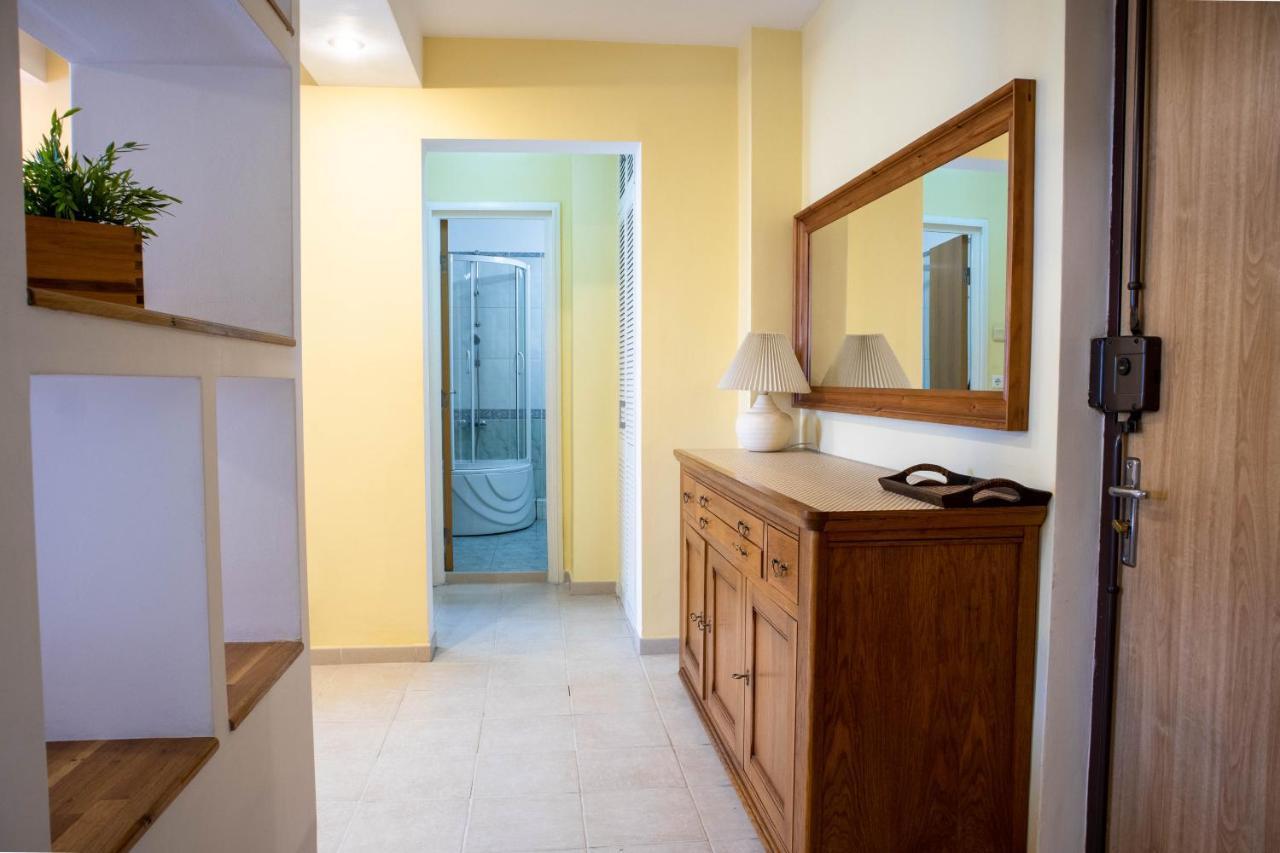 Oak Apartment - Piata Victoriei ブカレスト エクステリア 写真